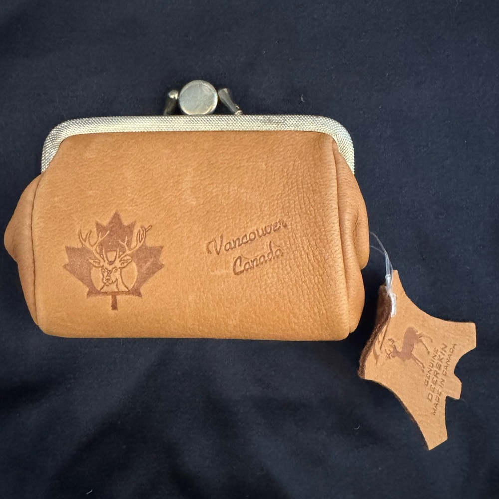 Vintage Tilley Leather Coin Purse Montreal Canada Deer Skin Made In Canada.nwt